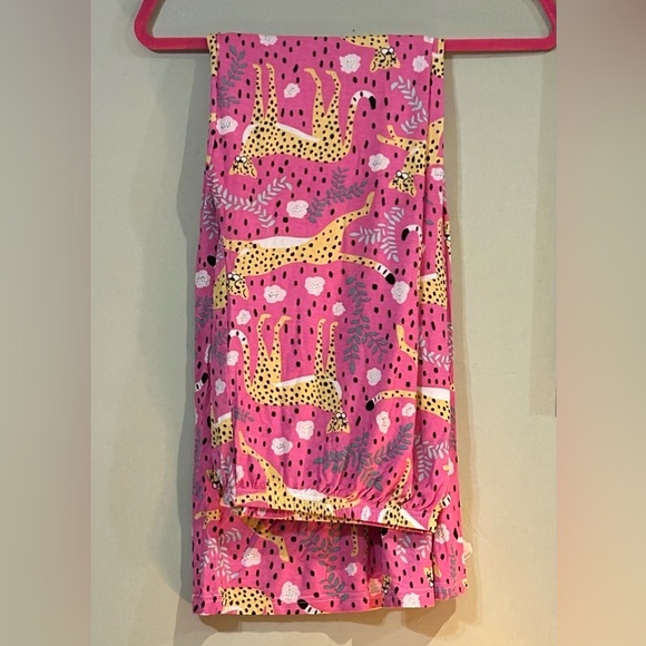 NWTS Pink Leopard Party Matching Pajama Set made by MarleyLilly. Women’s size XL - Picture 5 of 10